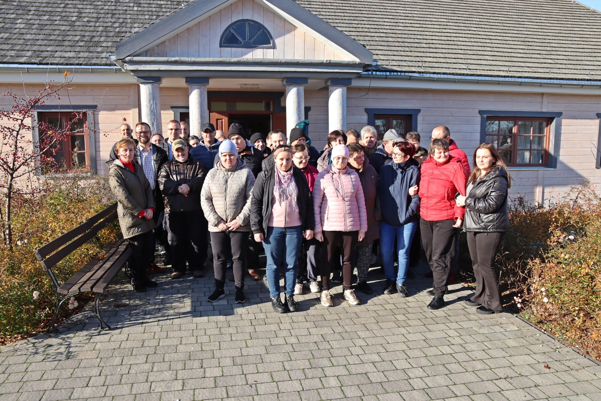 Miniaturka artykułu Wizyta członków Warsztatu Terapii Zajęciowej EMAUS w Izbie Pamięci