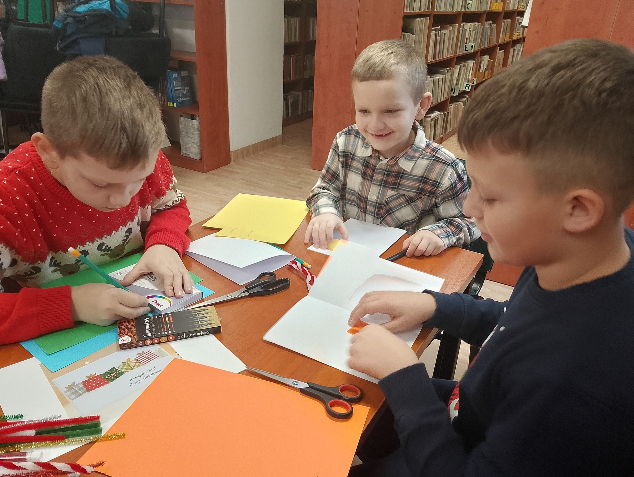 Miniaturka artykułu Warsztaty tworzenia świątecznych kartek