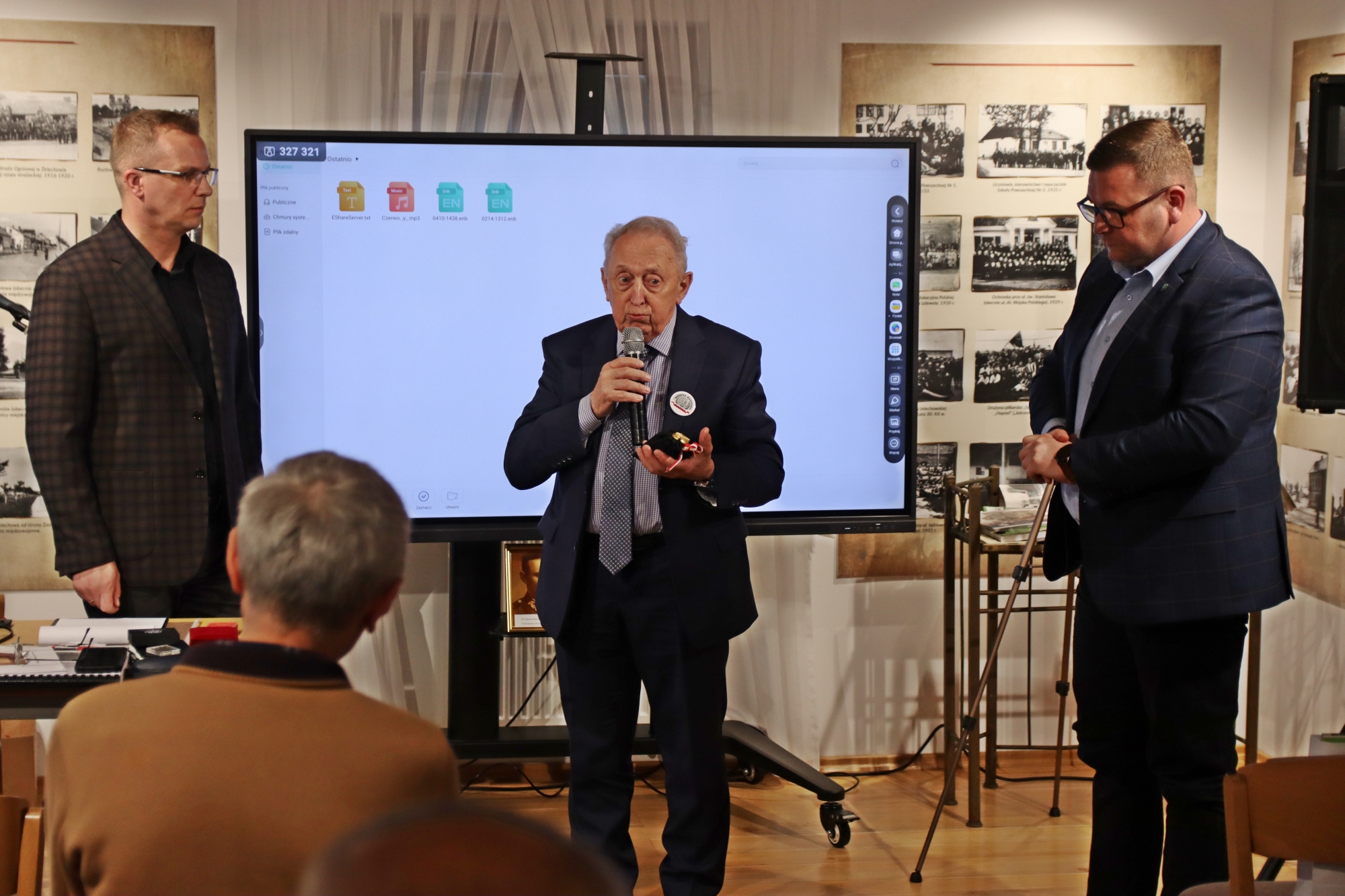 Miniaturka artykułu Upamiętnienie Ofiar Zbrodni Katyńskiej w Izbie Pamięci Ziemi Żelechowskiej